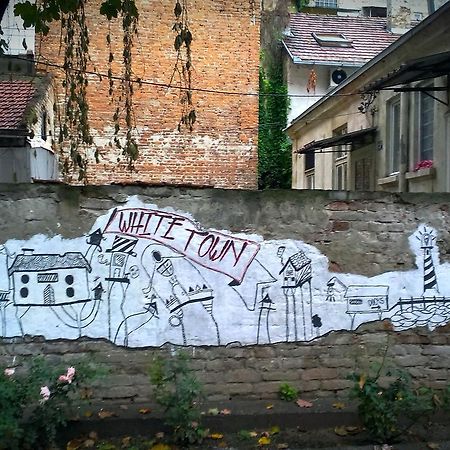 Hostel White Town Белград Экстерьер фото